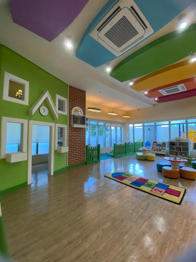 Uptown Parksuites Taguig Exterior photo